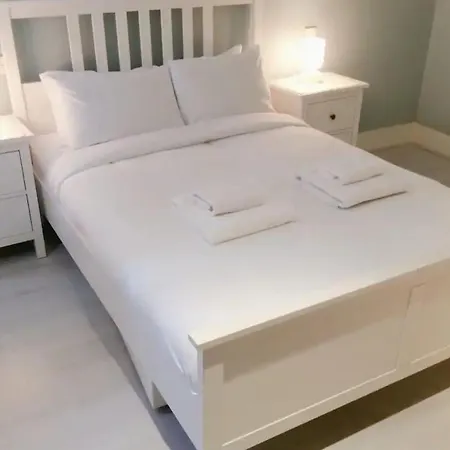 Lovely & Central 2bd House - Casa de Férias Dublin