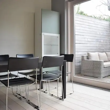 Casa de Férias Lovely & Central 2bd House - *